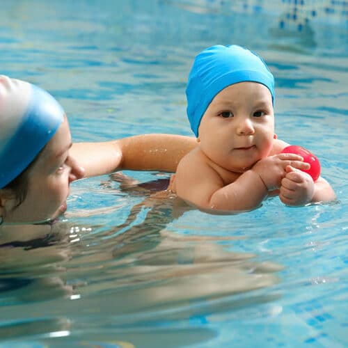 Ab wann mit Baby ins Schwimmbad